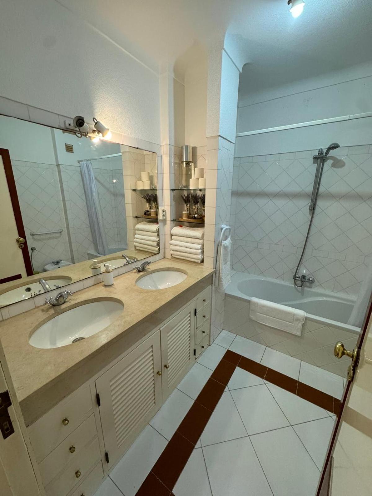 Villa 46 Hostel 라고스 외부 사진